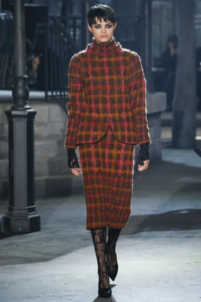 Look 46